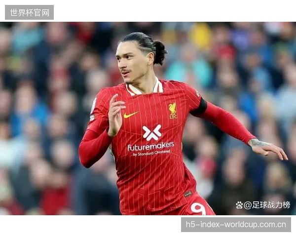 努涅斯的速度与冲击力将直接对话世界顶级中后卫,成为乌拉圭的破局点。 努涅斯的速度与冲击力将直接对话世界顶级中后卫,成为乌拉圭的破局点。